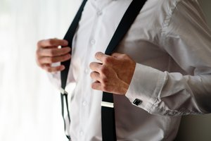 suspenders