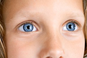 what do ... eyes look like