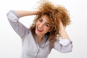what's Patty's hair like