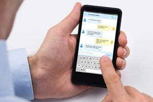el envío de mensajes de texto