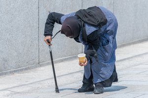 hunchbacked
