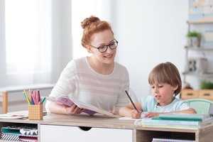 el tutor, la tutora