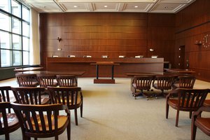 el tribunal