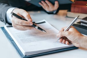el contrato