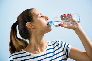 beber el agua