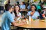 ¿Comieron ustedes en la cafetería de la escuela?