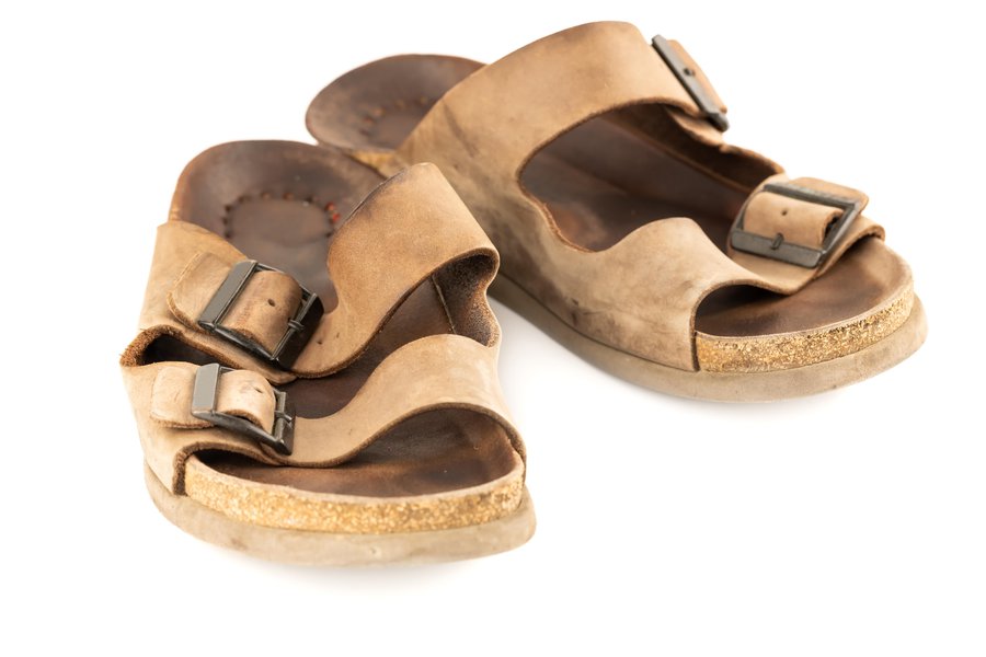 Sandals in Spanish | English to Spanish Translation - SpanishDictionary.com