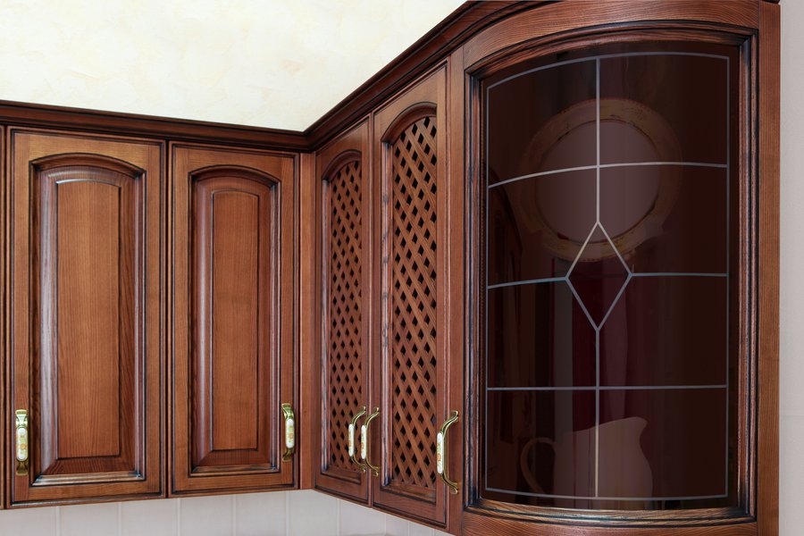 The cabinent in Spanish English to Spanish Translation