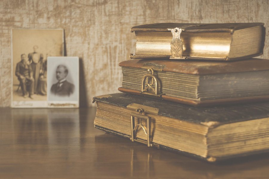 Heirloom in Spanish English to Spanish Translation