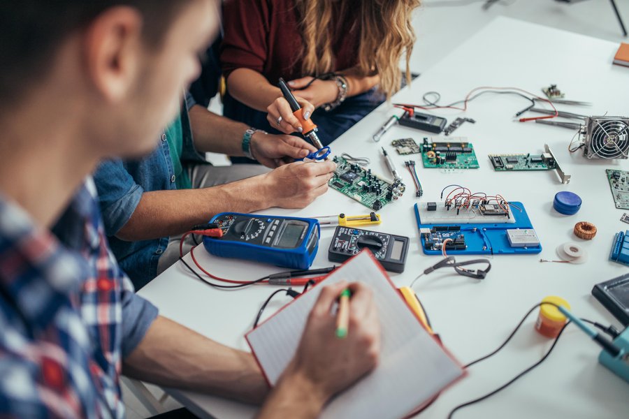 Electronic in Spanish English to Spanish Translation