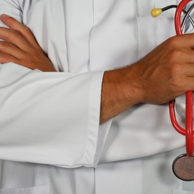 el médico