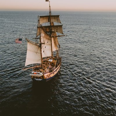 to set sail