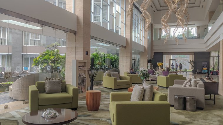 Hotel Lobby