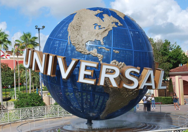 Universal Orlando Resort Sign